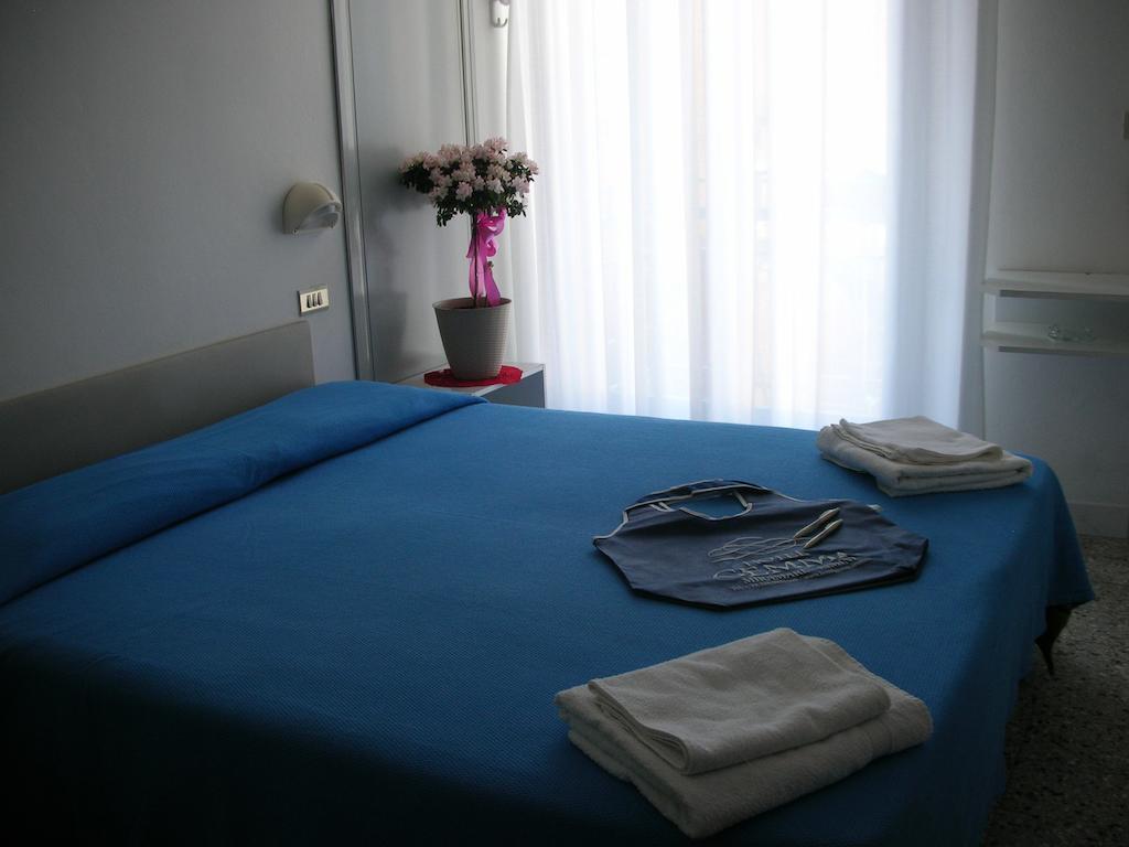 Hotel Gemma Rimini Cameră foto